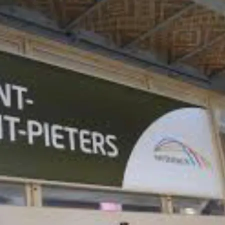 2 Person Privat Between Expo & Sint Pieters Station Homestay